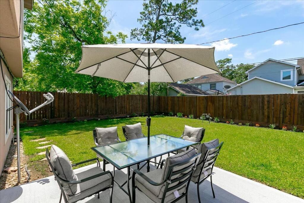 Lucky House - Tranquility In The Middle Of Houston - Tv In Every Room - 300 M2 المظهر الخارجي الصورة