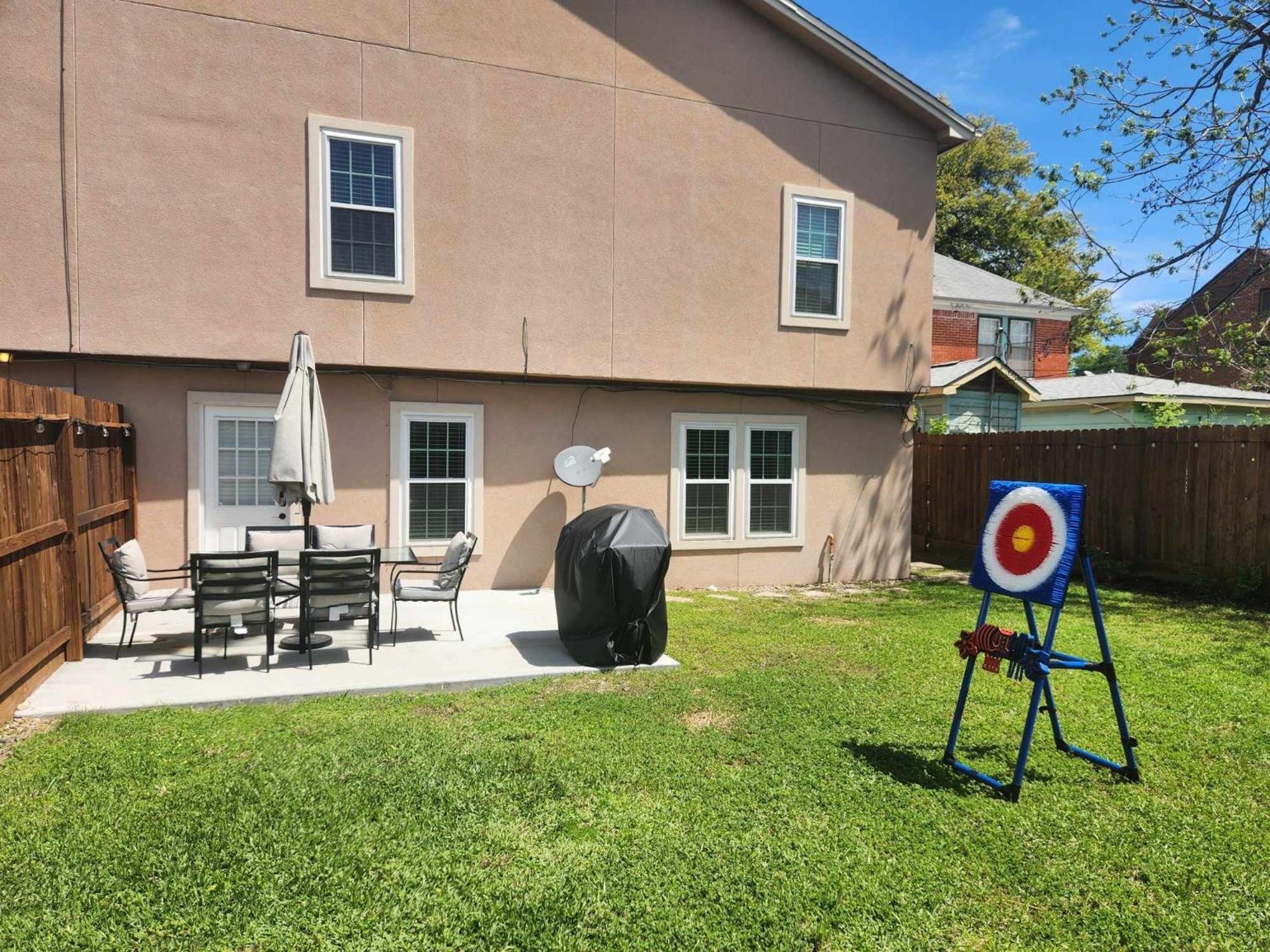 Lucky House - Tranquility In The Middle Of Houston - Tv In Every Room - 300 M2 المظهر الخارجي الصورة